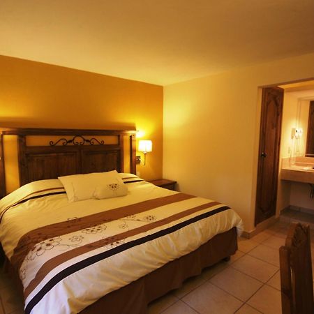 Hotel San Jose San Cristóbal de Las Casas エクステリア 写真