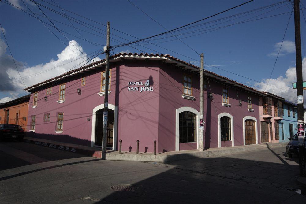 Hotel San Jose San Cristóbal de Las Casas エクステリア 写真